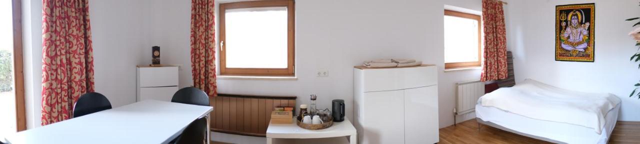 Doppelzimmer Innsbruck Exteriör bild